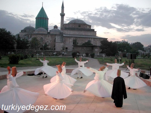 Mevlana Türbesi