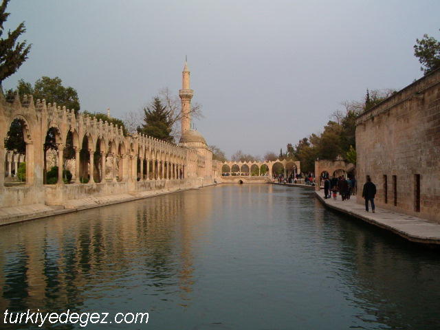 Şanlıurfa Balıklı Göl