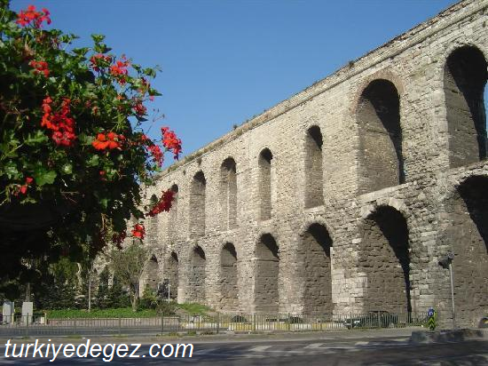 Bozdoğan Su Kemeri