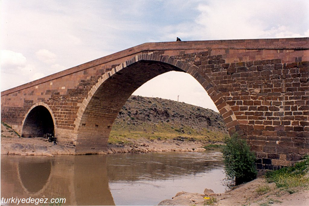 Kayseri Tekgöz Köprüsü