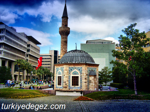 İzmir Yalı Cami