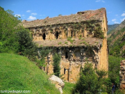 Dört Kilise Manastırı