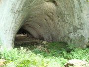 İlgarani Mağarası