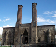 Çifte Minareli Medrese